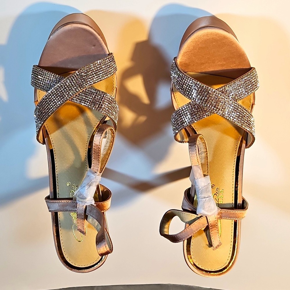 Cathy Din Champagne Synthetic Rhinestone Strappy Platform Ankle Strap 10